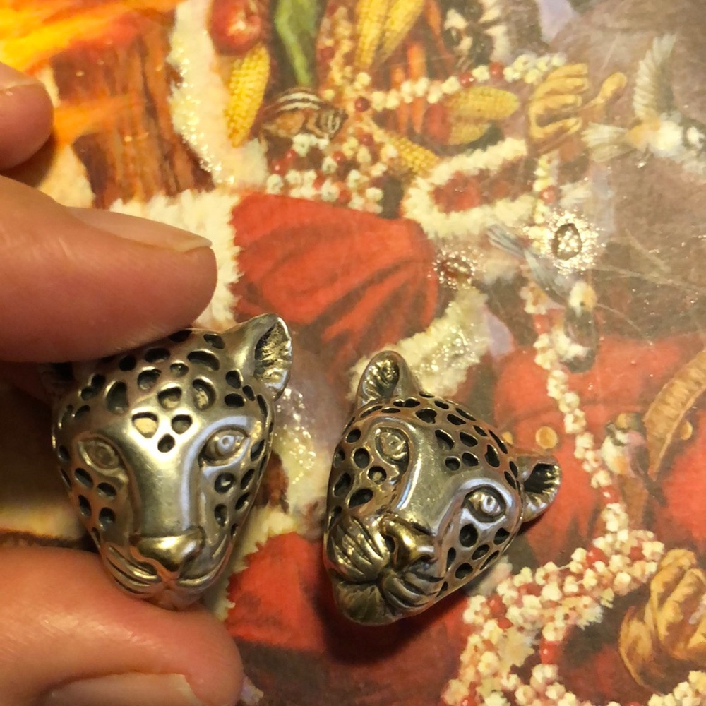 925,14k clip earringsl